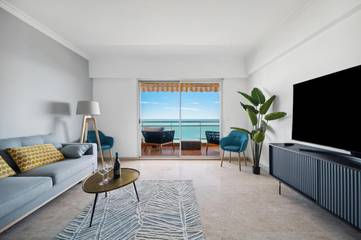 Gîte pour 9 personnes, avec vue et terrasse, animaux acceptés à Cap-d'Ail