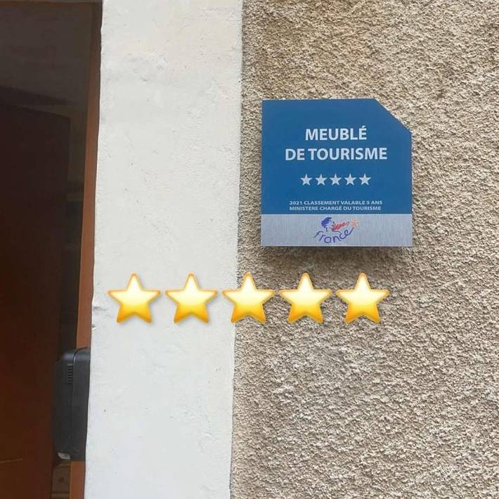 Chambre d’hôte pour 2 personnes, avec terrasse ainsi que jacuzzi et sauna dans le Doubs - 2