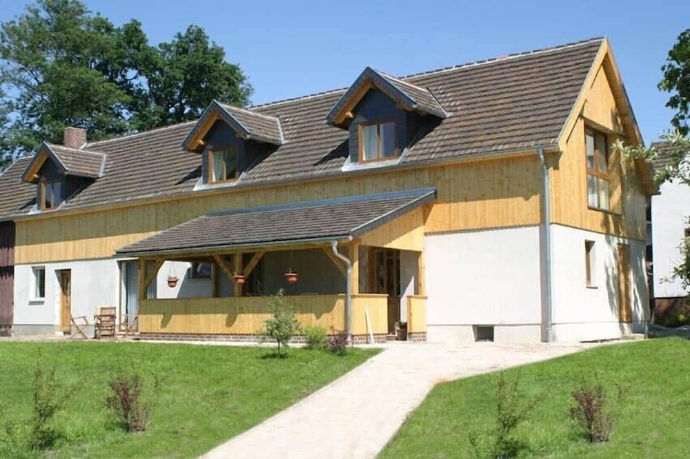 Entire apartment, Cozy apartment with a view of the beautiful Spreewald. in Burg (Spreewald), Lausitz