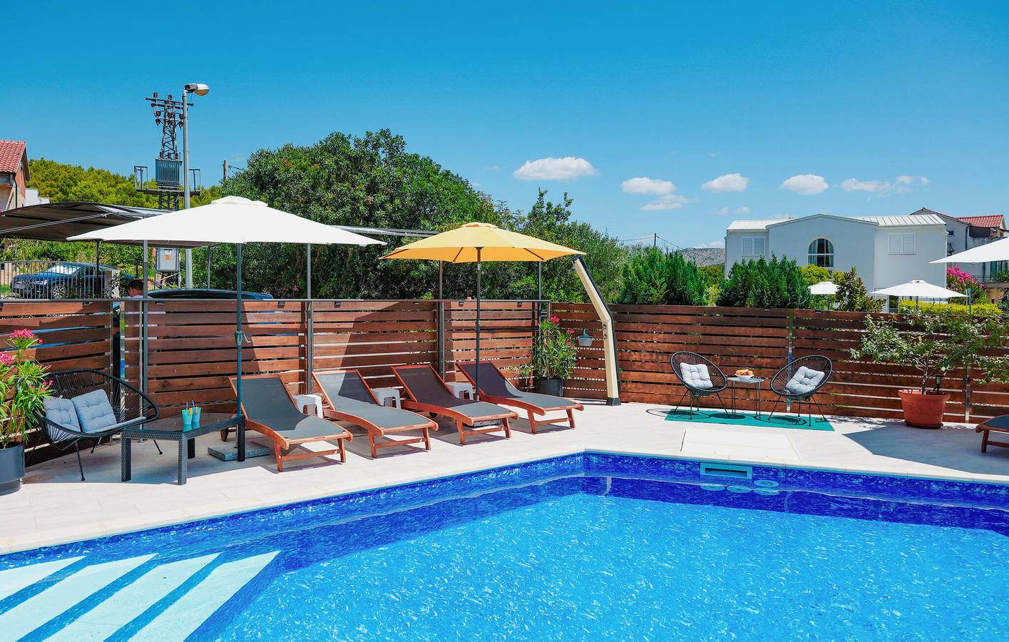 Ferienhaus für 8 Personen mit Terrasse in Bilice, Šibenik-Knin