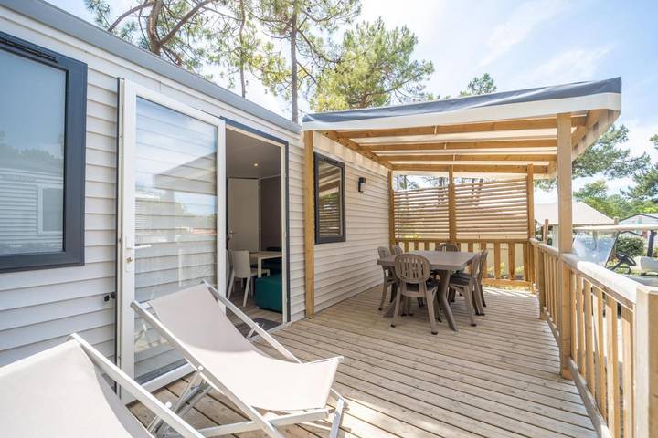 Camping pour 2 personnes, avec bassin pour enfant ainsi que piscine et jardin à Saint-Jean-de-Monts - 4