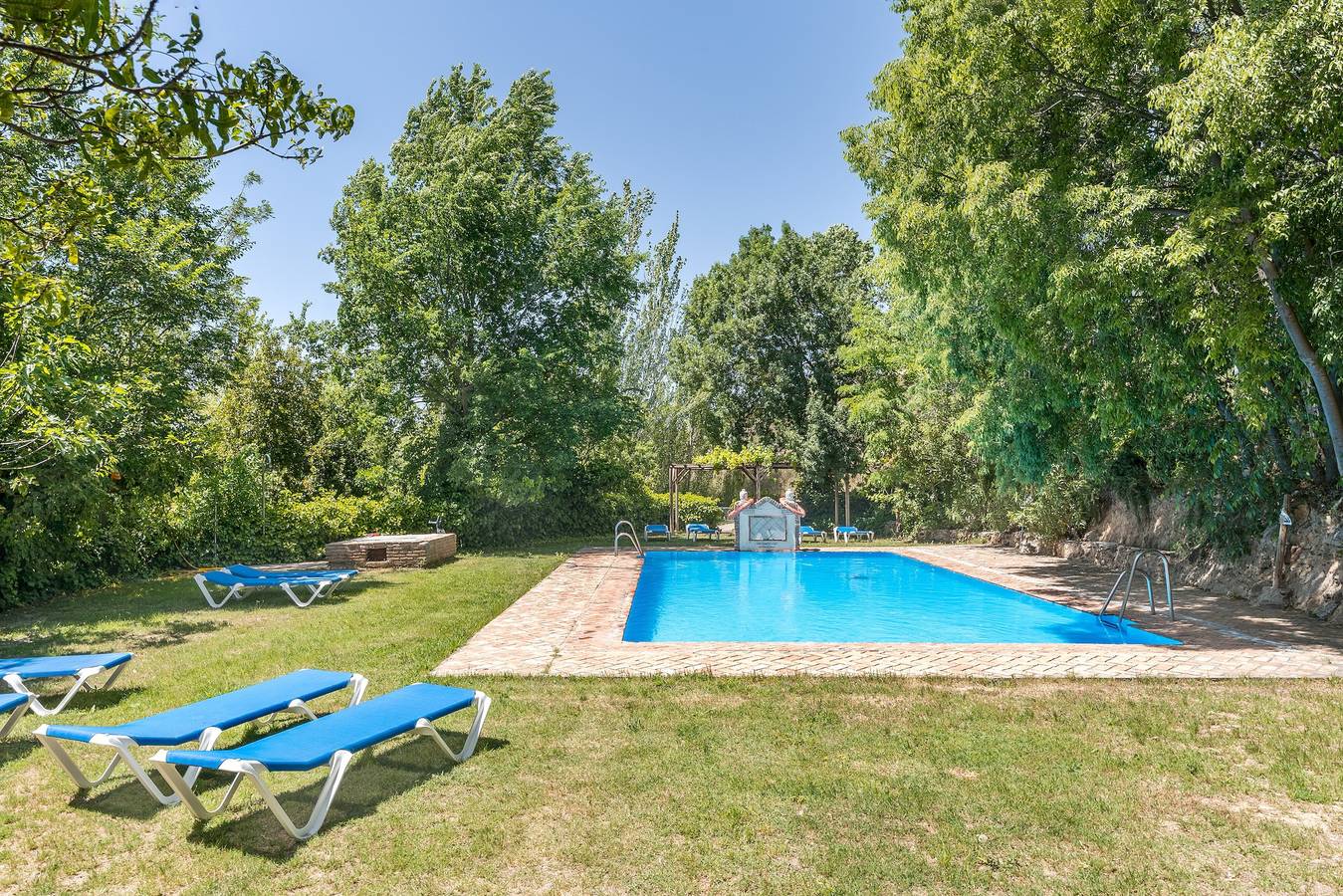 Apartamento De Vacaciones para 5 Personas en La Zubia, Provincia de Granada