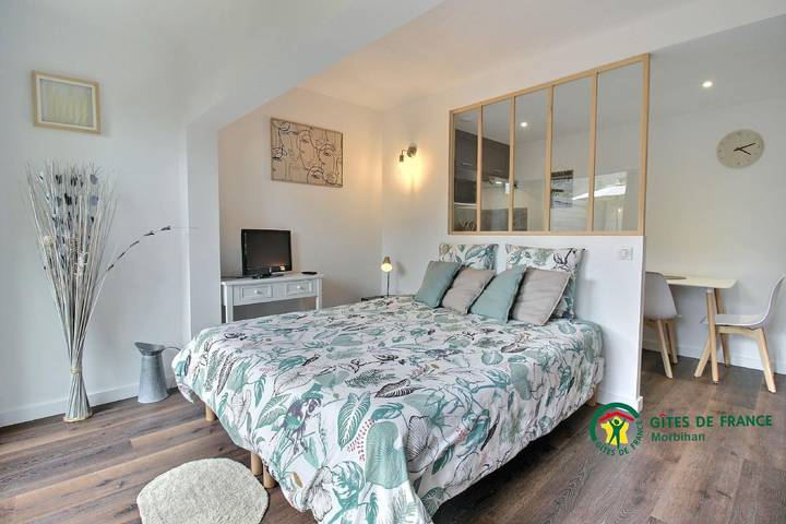 Location de vacances pour 2 personnes, avec jardin et terrasse à Surzur