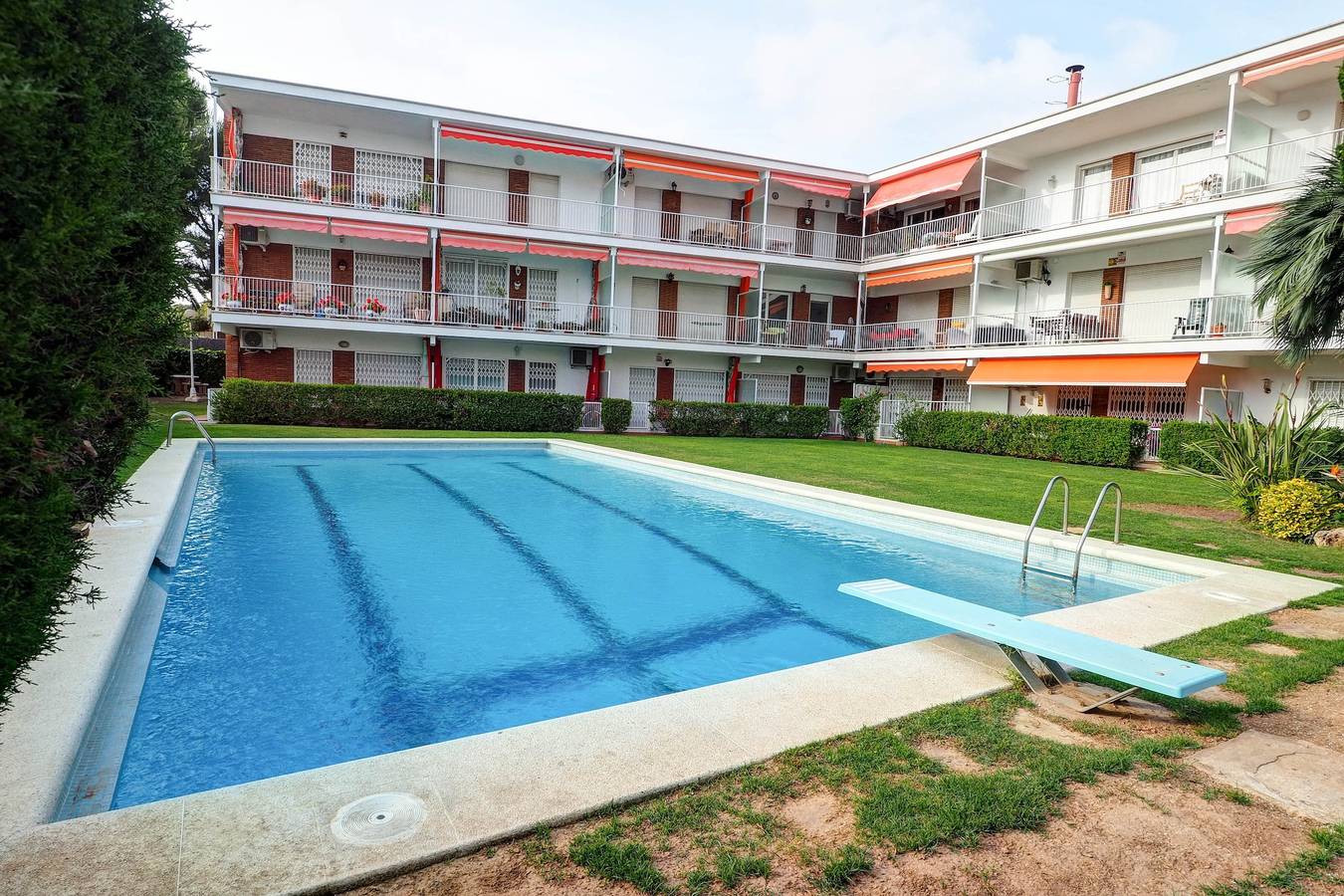 Geheel appartement, Vakantieappartement voor 5 personen met tuin in Sitges, Garraf
