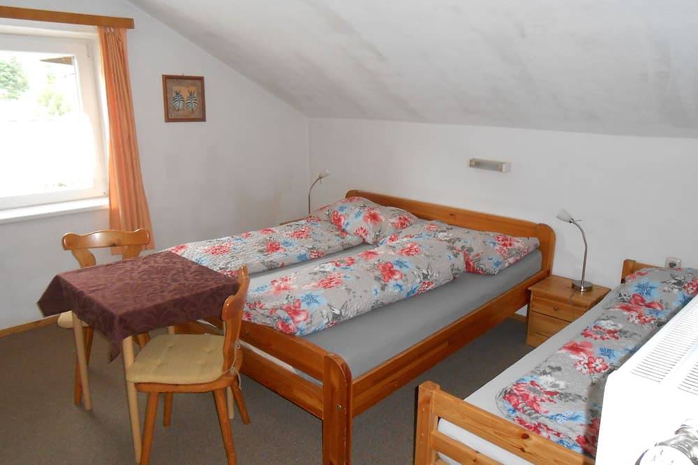 Ferienhaus mit grossen Platzangebot ca400m² für 10--21 Personen mit Outorbereich in Hollersbach im Pinzgau, Pinzgau