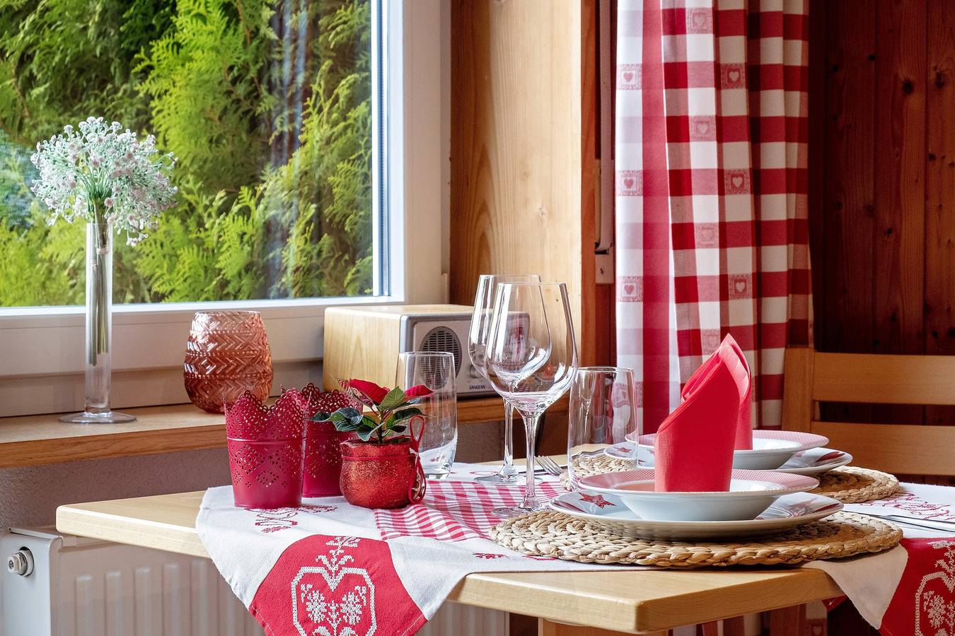 Appartement entier, Appartement "Morgensonne" avec vue sur les montagnes, terrasse privée et Wi-Fi in Höchenschwand, Forêt-Noire du Sud