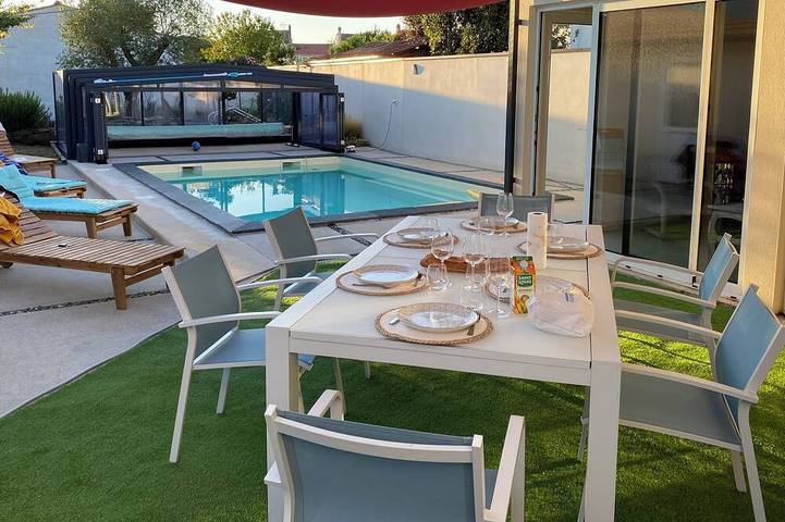 Location de vacances pour 10 personnes, avec piscine et jacuzzi dans Office De Tourisme De La Tremblade