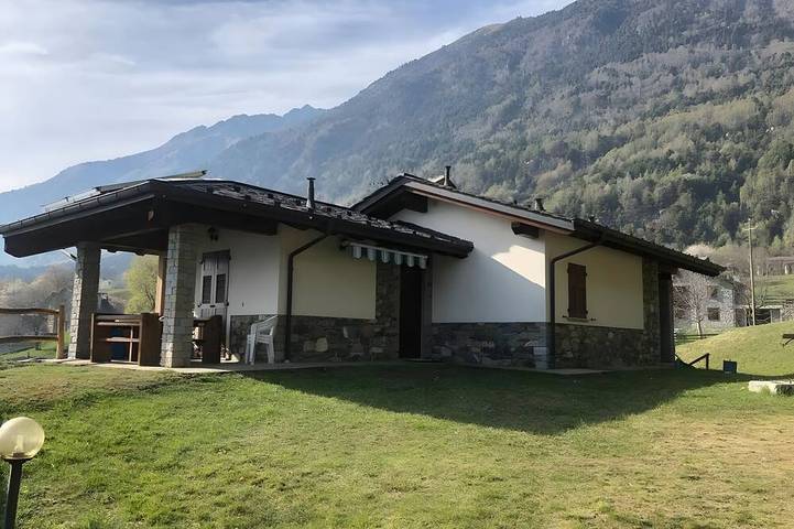 Appartamento intero, Bergoase giardino appartamento vacanze Poira Vero in Mello, Alpi del Bernina