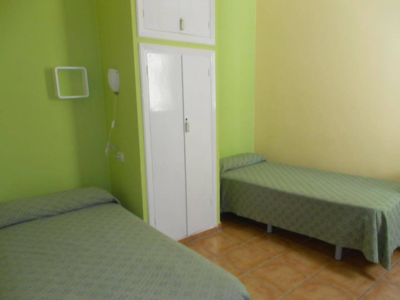 Pension Mova in Distrito Centro-Ifara, Santa Cruz de Tenerife