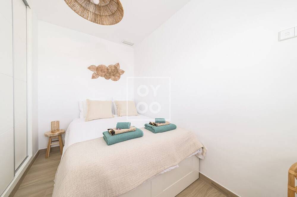 Apartamento entero, Boho Breeze Penthouse - Rooftop bliss near beach and golf - By Oyoostays in Pilar de la Horadada, Costa Blanca