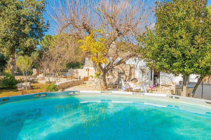 Ferienhaus für 6 Personen, mit Terrasse und Pool