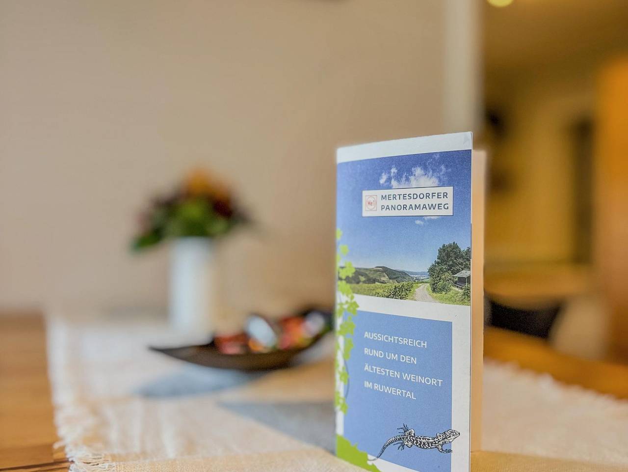 Ganze Ferienwohnung, Ferienwohnung Auszeit mit Aussicht - Appartement/Fewo, Bad, Wc, 1 Schlafraum in Mertesdorf, Moseleifel