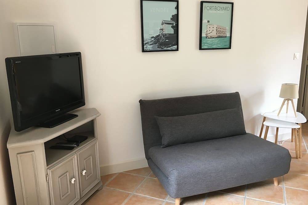 Appartement entier, Charmant duplex à 10mn de Chatelaillon-Plage in Thairé, Région de Rochefort