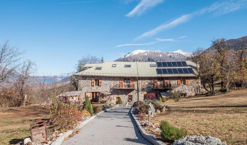 Casa de huéspuedes para 2 personas, con jardín y piscina además de sauna y vistas - 1