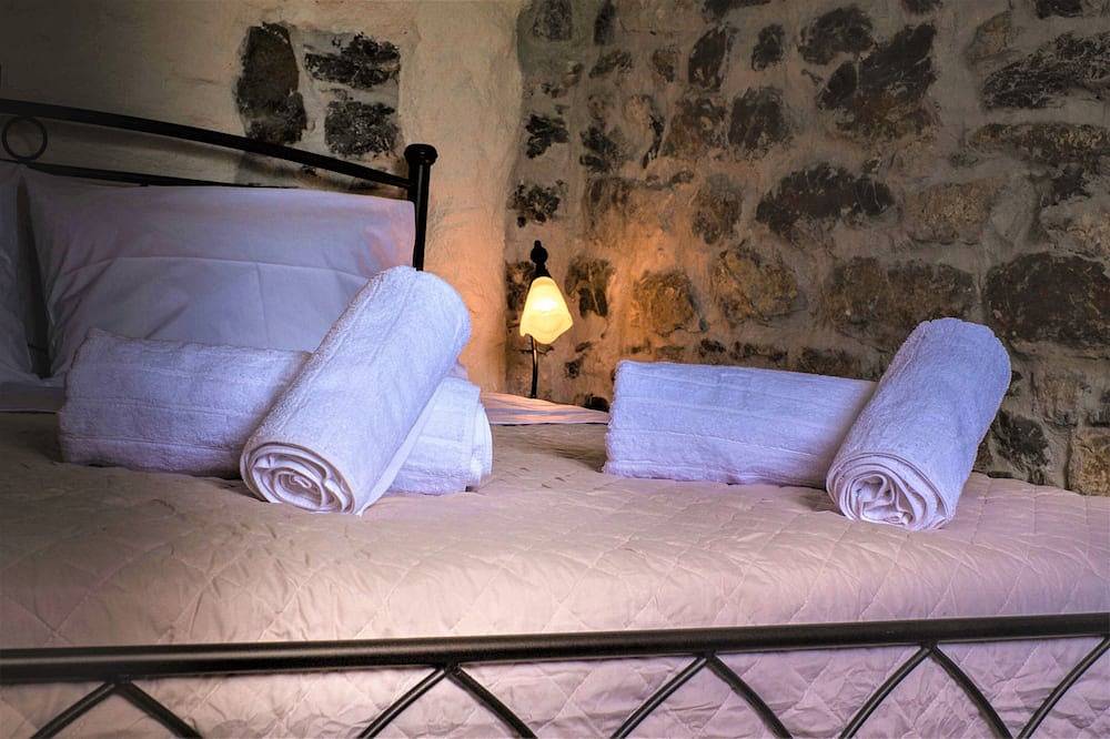 Private Beach House Irene Mare in Poros