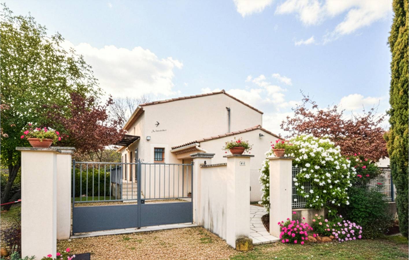 Appartement met uitzicht op de bergen, zwembad, parkeerplaats en airconditioning - 500 m van Mormoiron in Mormoiron, Parc naturel régional du Mont-Ventoux