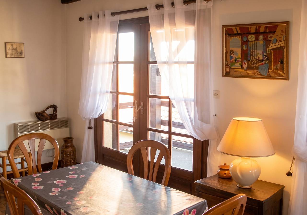 Charmante maison à Puy-l'Évêque avec jardin et balcon in Puy-l'Évêque, Quercy