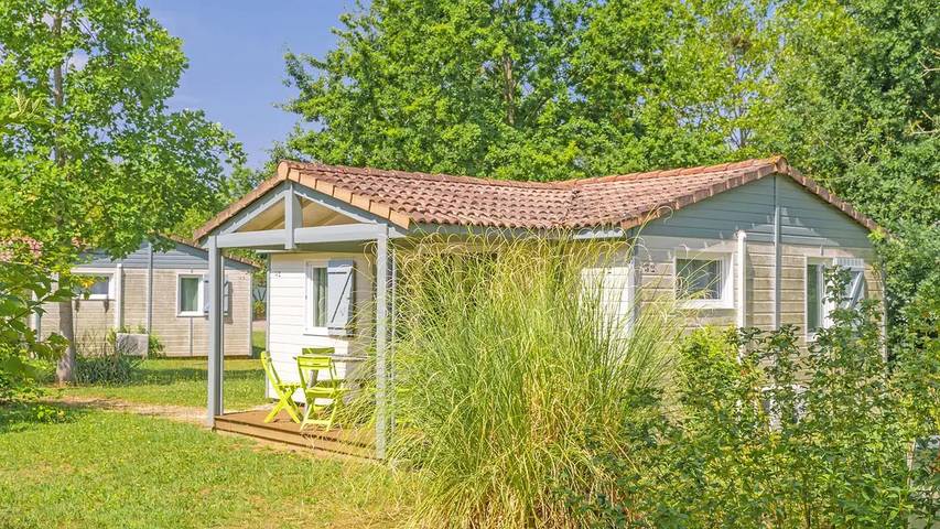 Location de vacances pour 8 personnes, avec piscine ainsi que sauna et terrasse à Castelmoron-sur-Lot - 2