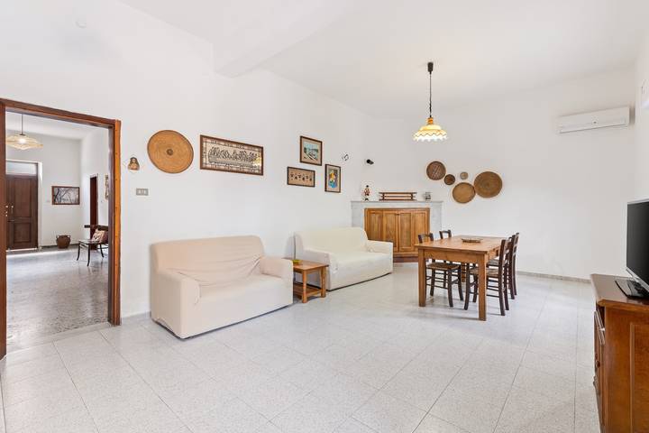 Ganze Wohnung, Apartment 'Casa Isola Serene' mit privatem Garten und Klimaanlage in Riola Sardo, Stagno di Càbras