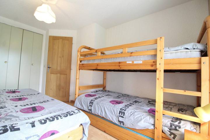 Gîte pour 6 personnes, avec balcon à Lanslevillard - 3