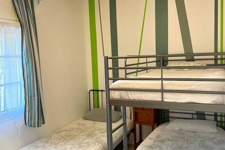 Location de vacances pour 6 personnes, avec jardin à Coulombs - 4