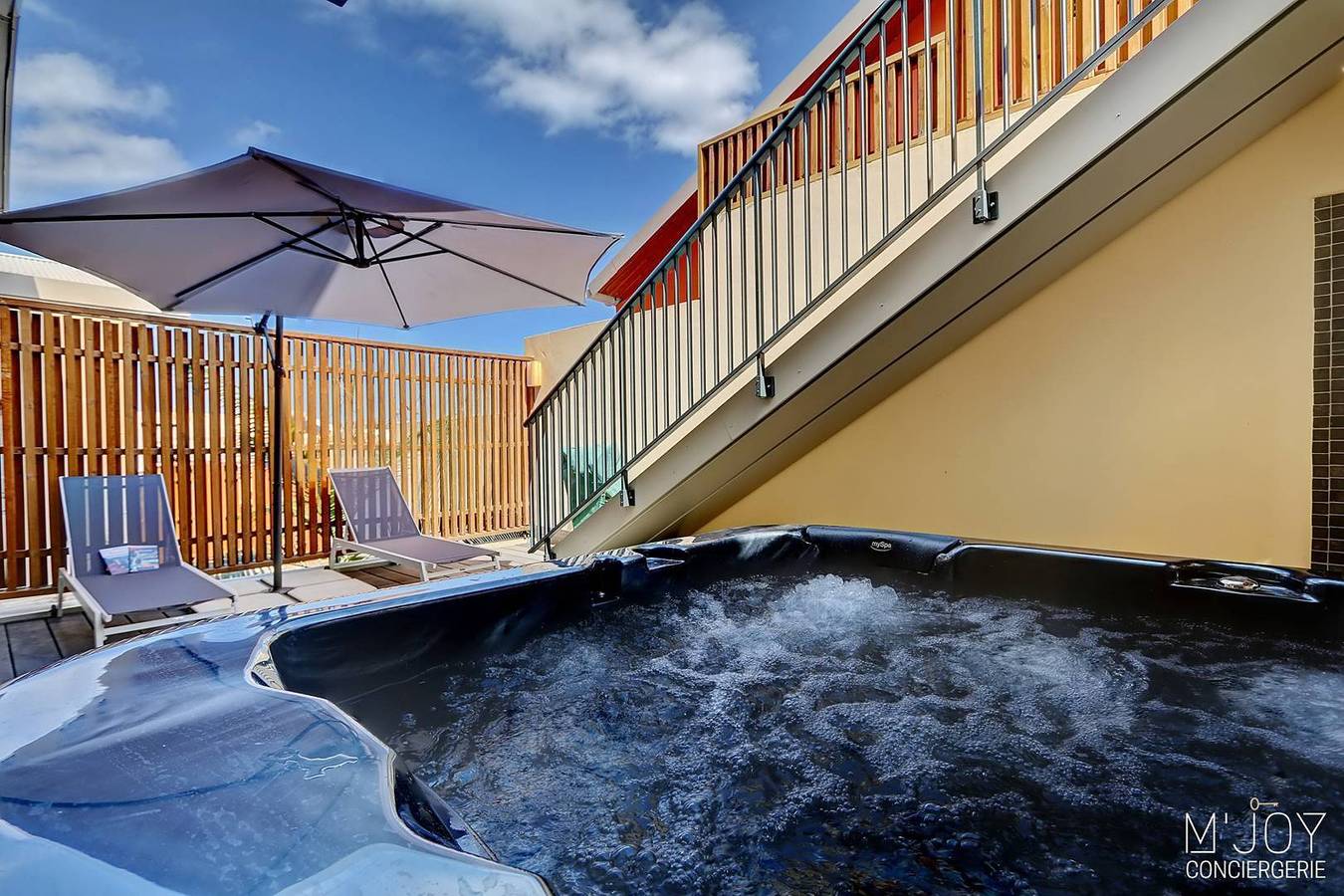 Appartement de vacances entier, Handiloft Papang - Maison adaptée Pmr avec Jacuzzi in Saint-Leu, Île de la Réunion