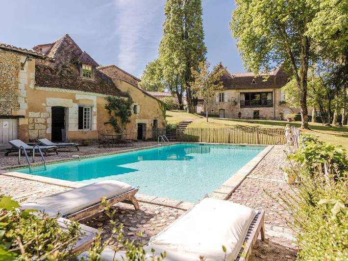 Villa pour 21 personnes, avec piscine ainsi que jardin et terrasse, adapté aux familles - 1