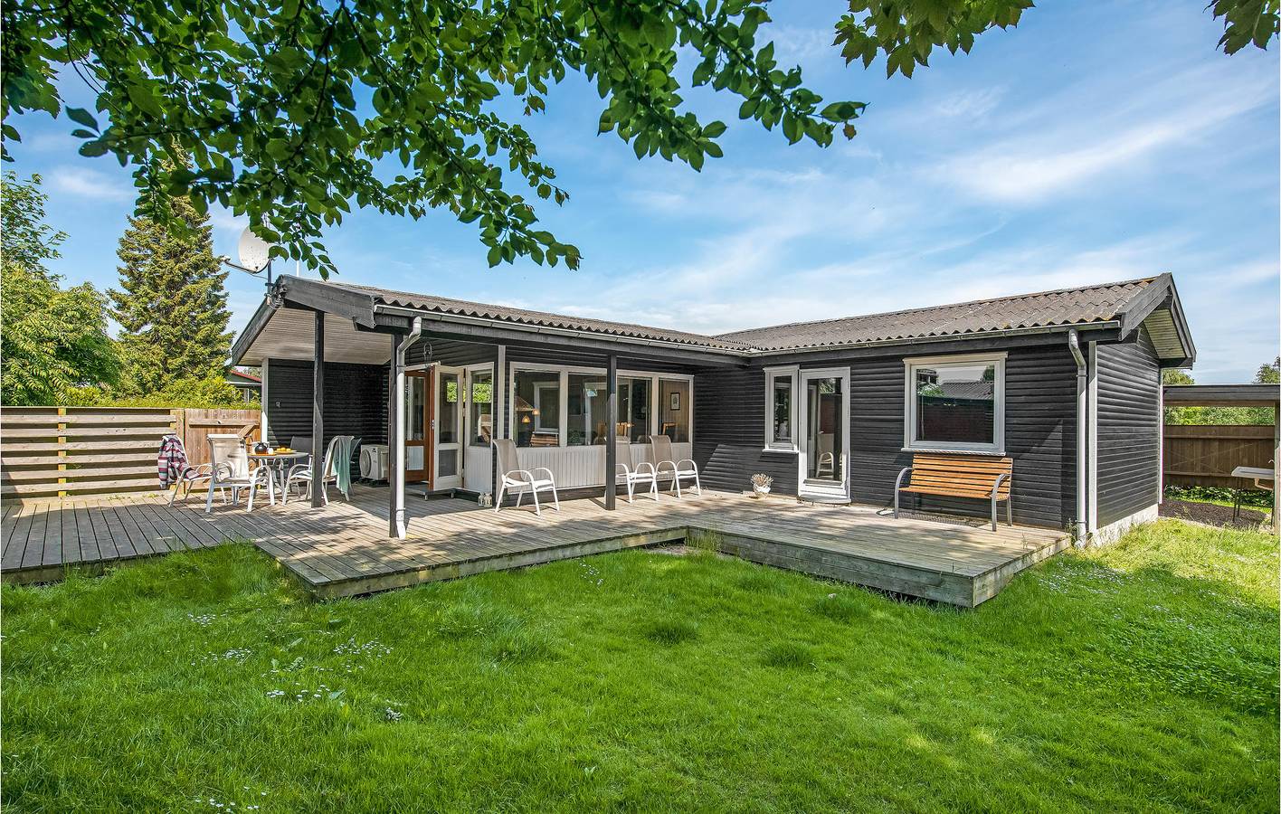 Ferienhaus für 6 Personen mit Terrasse in Bukkemose, Humble