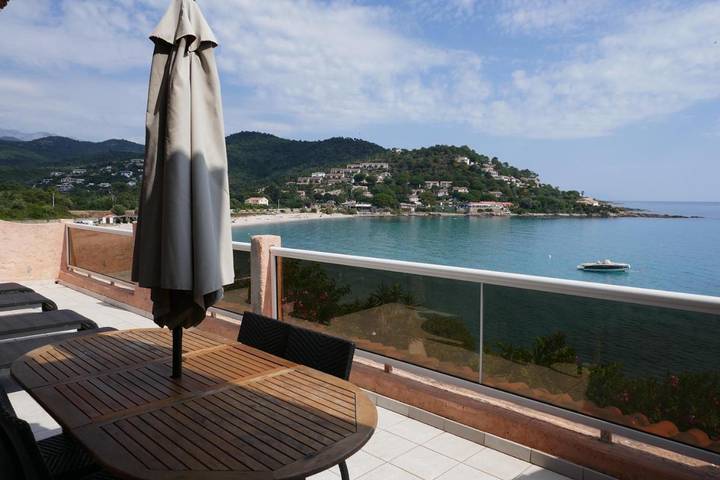 Parc de vacances pour 4 personnes, avec Terrasse ainsi que Jardin et Piscine en Corse-du-Sud - 4