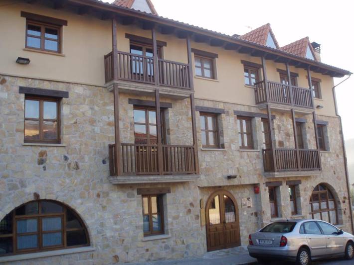 Casa de huéspuedes para 2 personas, con Terraza además de Jardín y Vistas en Pinares (Soria)