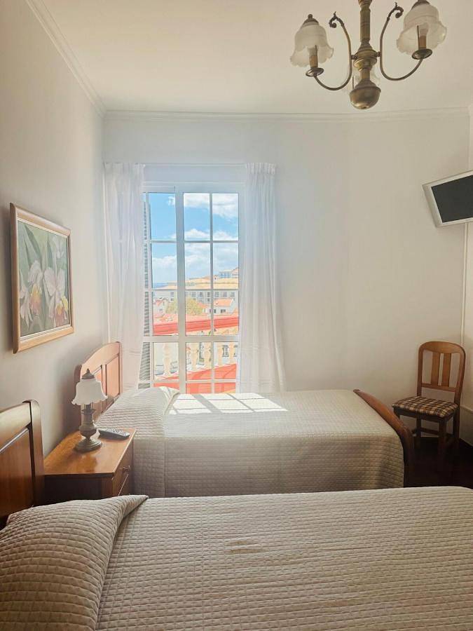 Casa de férias para 9 pessoas, com vista e terraço, com animais de estimação em Santa Cruz (Madeira)