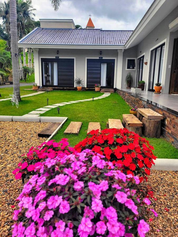 Casas e apartamentos de temporada para 4 pessoas, com jardim e vista em Pomerode