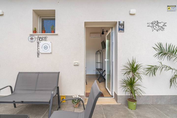 Room for 2 people, with garden - 1