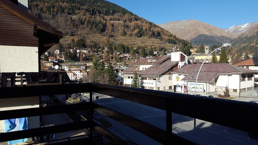 Appartamento intero, Luminoso appartamento vicino alle piste da sci, in zona centrale in Ponte di Legno (Città), Ponte di Legno