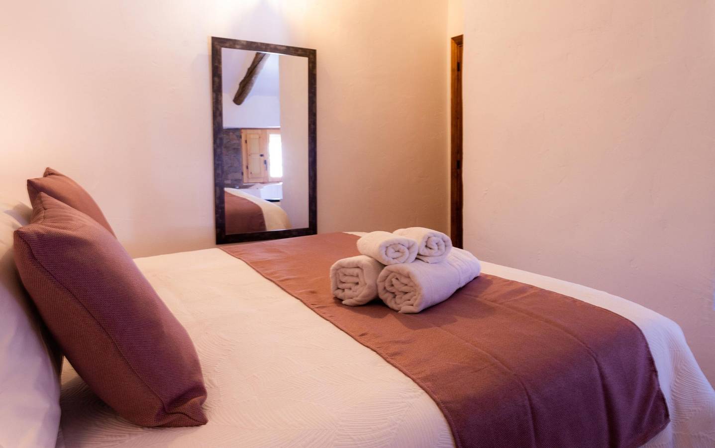 Appartement entier, Casa rurale Cabañas avec baignoire balnéo et charme authentique in Quesada, Parc naturel des sierras de Cazorla et Segura