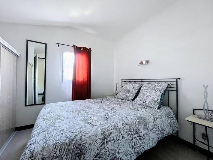 Location de vacances pour 5 personnes, avec piscine ainsi que jardin et vue, animaux acceptés à Gallargues-le-Montueux - 4