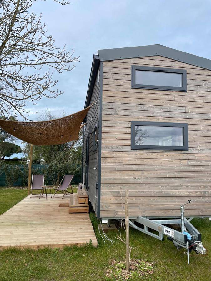 Eco Tiny house in La Brée-les-Bains, Côte de Beauté