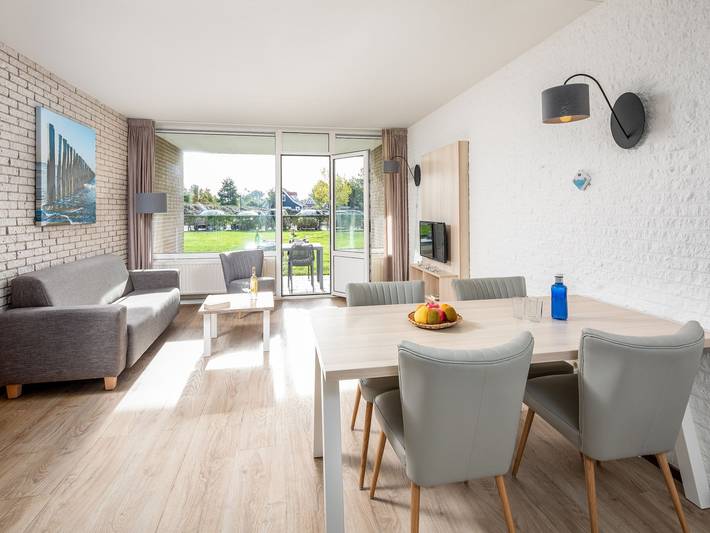 Ferienwohnung für 4 Personen, mit Balkon/Terrasse und Garten sowie Pool in Bruinisse - 4