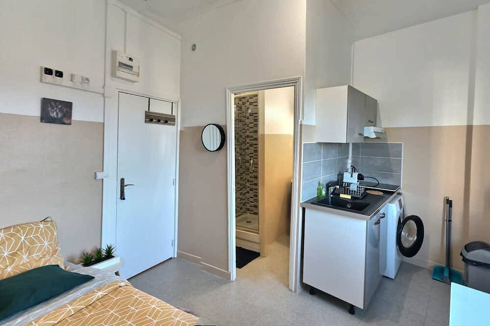 Apartamento entero, Le Charmant Studio 4 Face Gare, Wifi Gratuit et Proche Toutes Commodités in Évreux, Región de Évreux