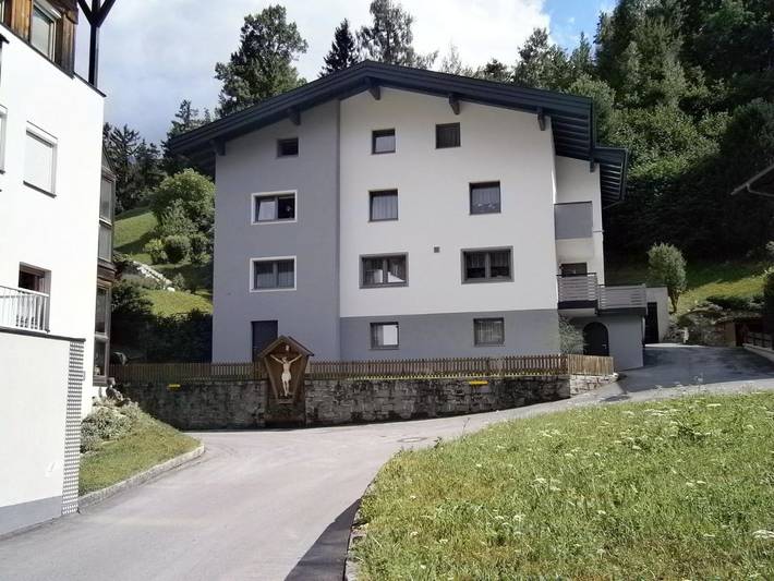 Ferienwohnung für 6 Personen, mit Terrasse und Garten sowie Ausblick in Grins - 2