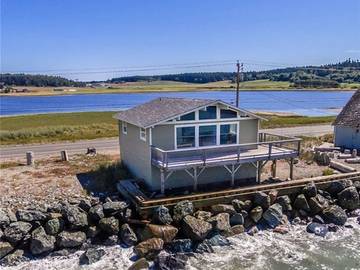 Cabin for 4 Guests in Whidbey Island, Island County, Picture 3