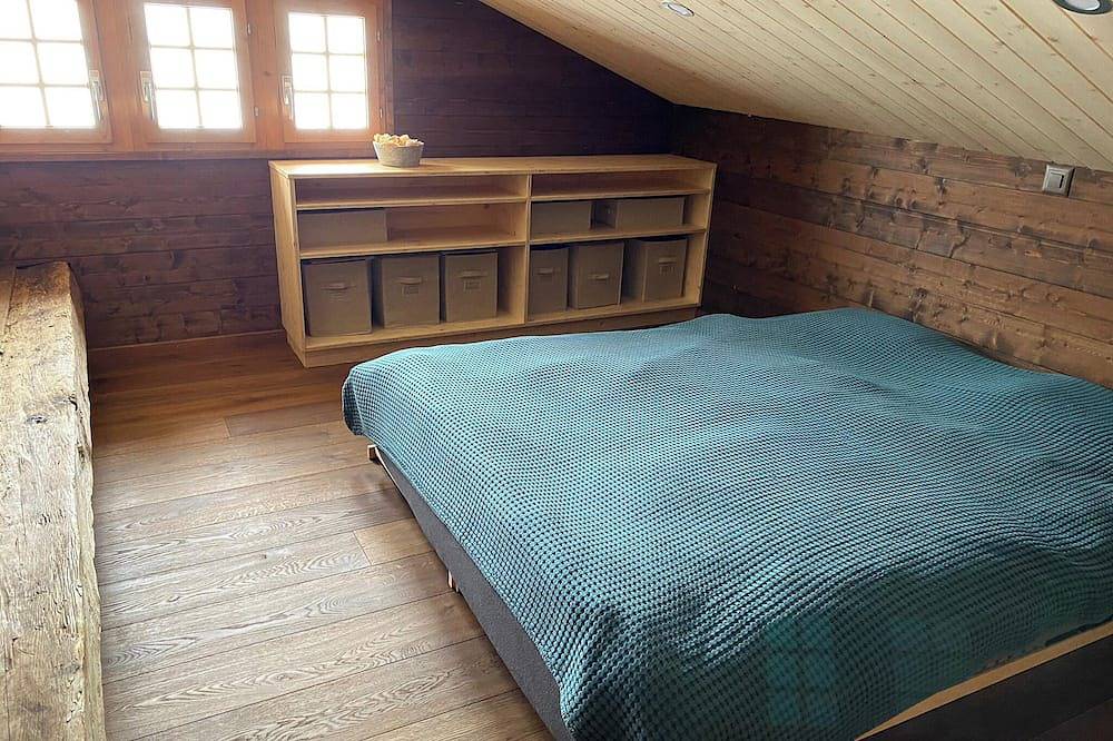 Ganze Wohnung, Heimelige Wohnung in einem authentischen Walliser Haus (Gspon/Wallis/Schweiz) in Staldenried, Walliser Alpen