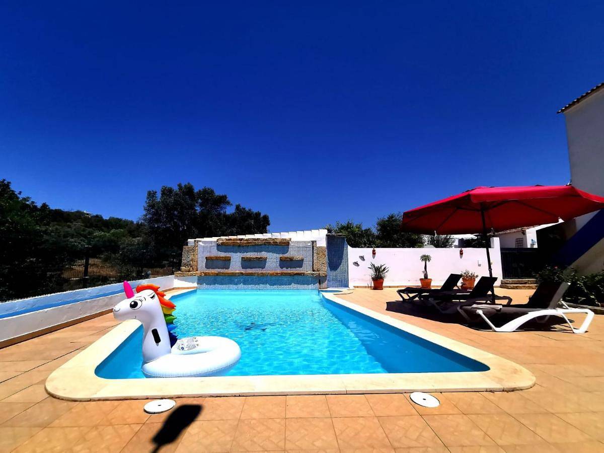 Double Room with Shared Bathroom in Silves, District de Faro