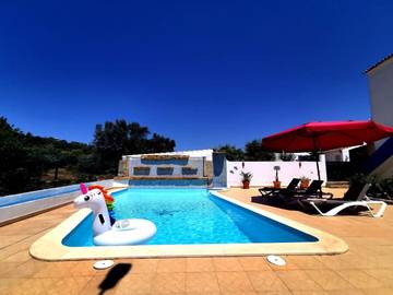 Maison d’hôte pour 2 personnes, avec vue sur le lac et vue ainsi que jardin et piscine à Silves