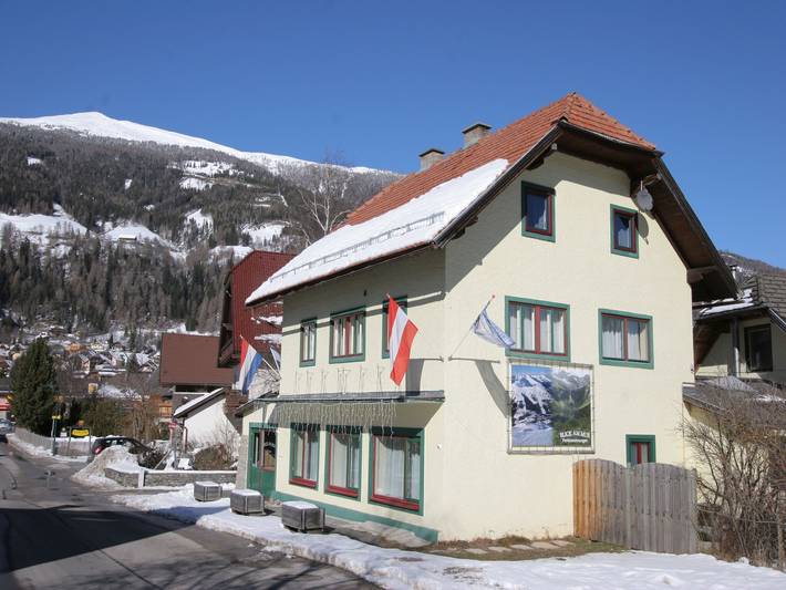 Ferienwohnung für 5 Personen, mit Terrasse und Garten sowie Pool in Sankt Michael im Lungau