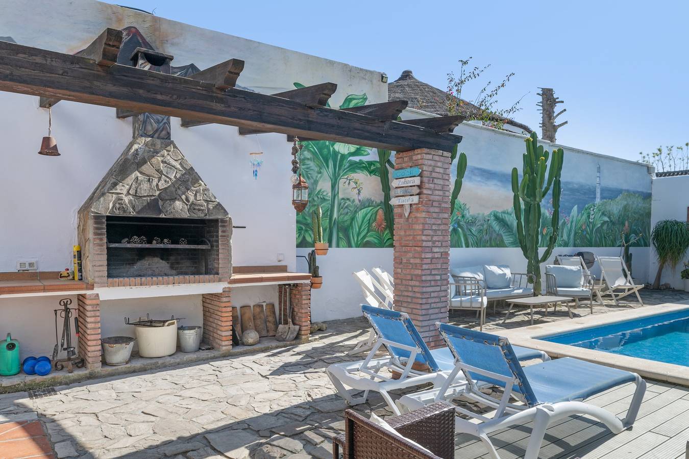 Casa de vacaciones "El Rincón Del Che" con piscina privada, jardín y Wi-Fi in Playa de Zahora, Barbate