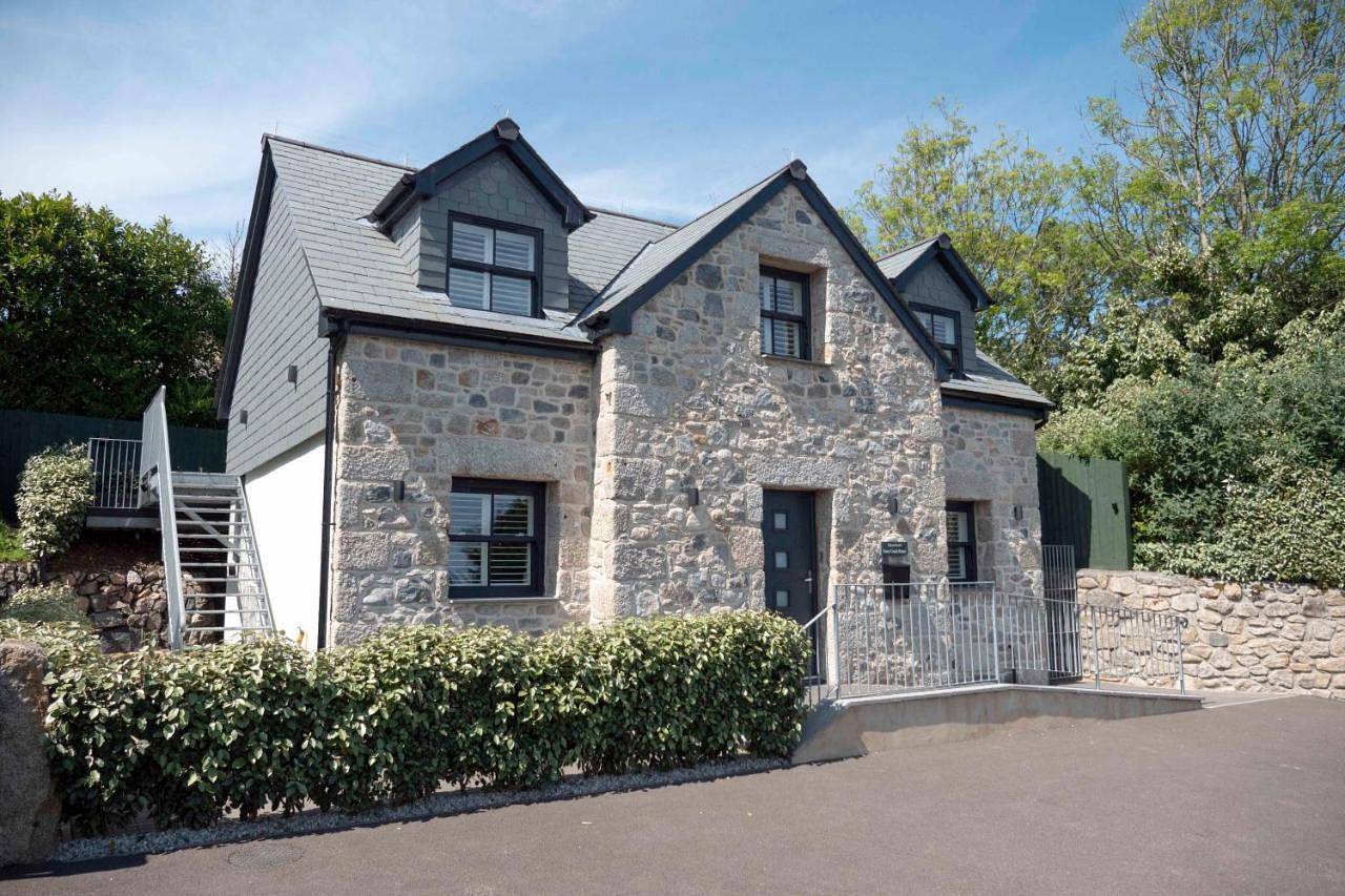Two-Bedroom House in Carbis Bay, Cornwall
