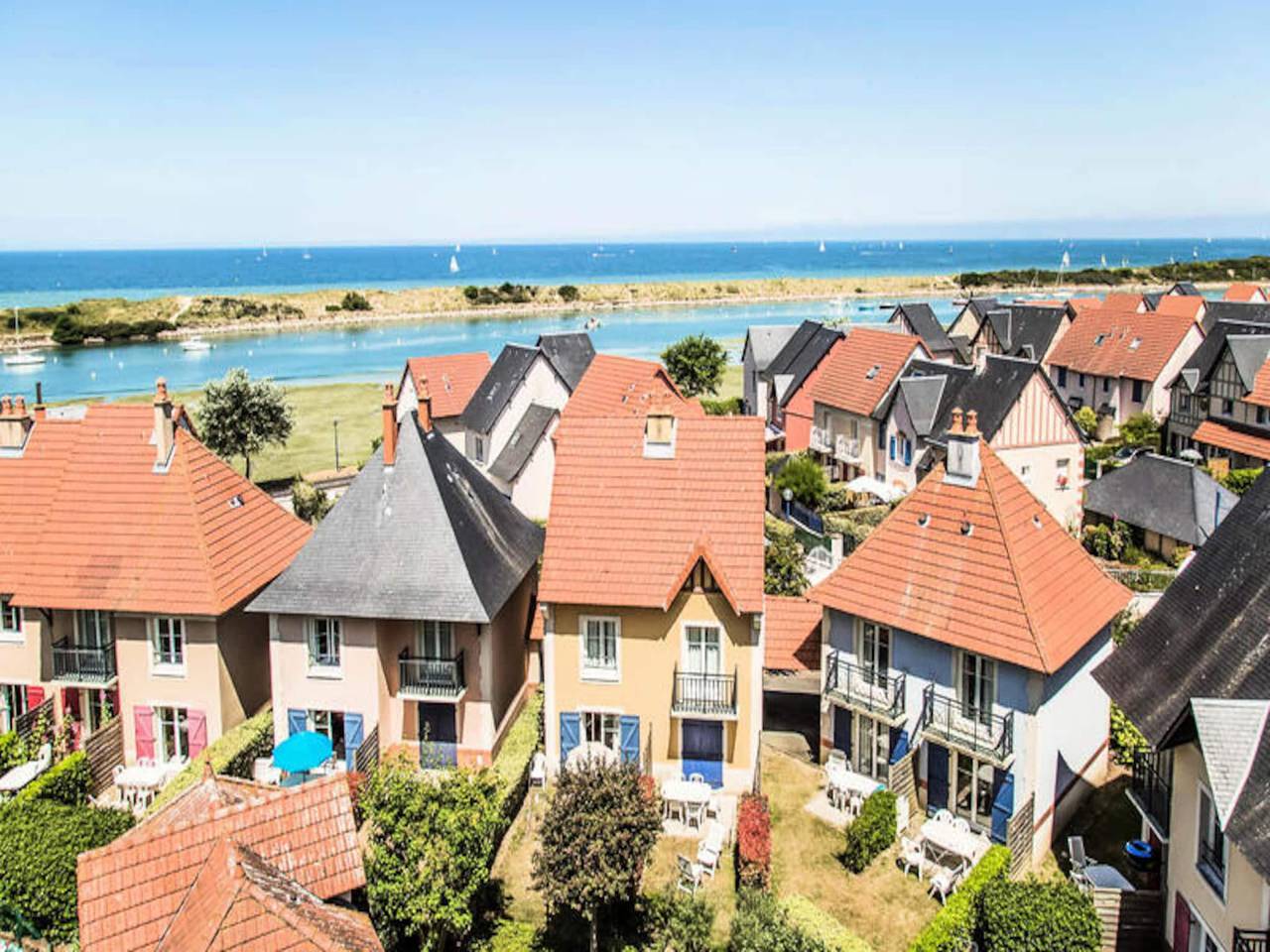 Location De Vacances pour 6 Personnes dans Dives-sur-Mer, Côte Fleurie