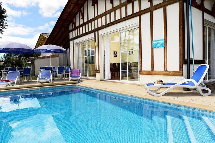 Gîte pour 4 personnes, avec Balcon et Piscine dans Golf Blue Green Gujan