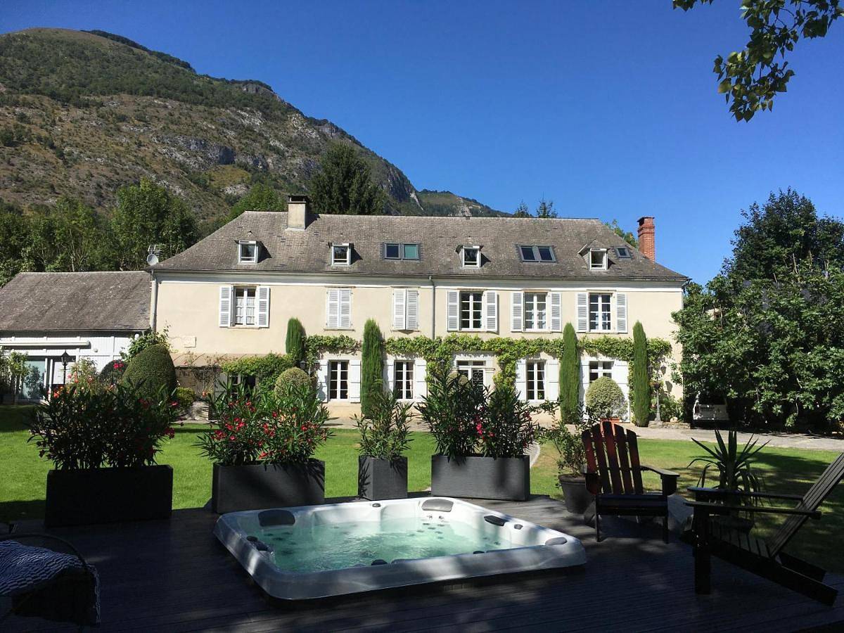 Double Room with Private Bathroom in Ayzac-Ost, Pyrénées